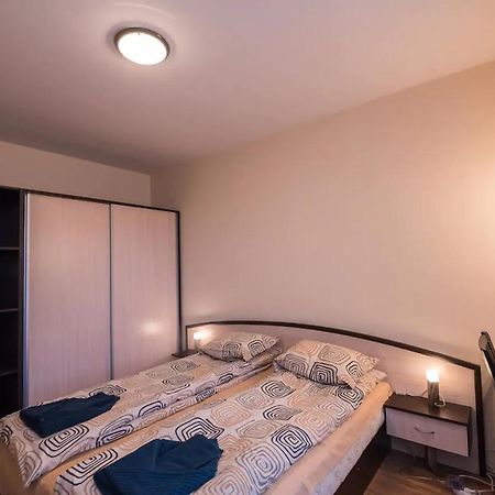 Charming, Fully-Furnished, 2-Bedroom Apartment Bansko Buitenkant foto