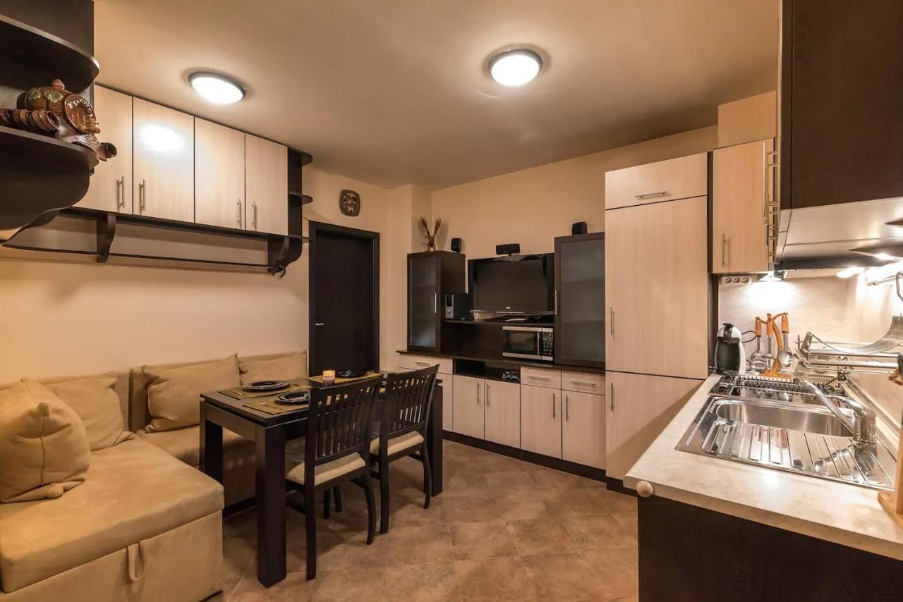 Charming, Fully-Furnished, 2-Bedroom Apartment Bansko Buitenkant foto